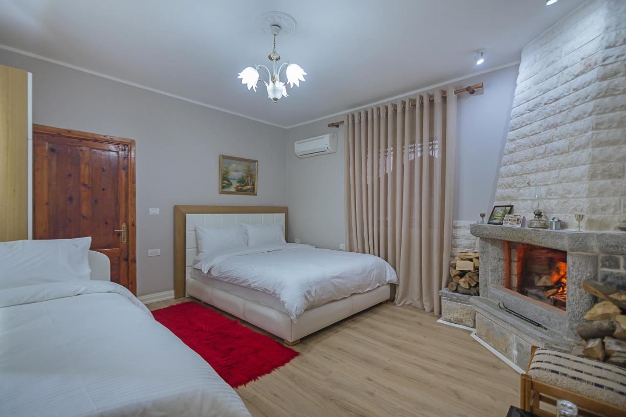 Vila 1 Korce Extérieur photo