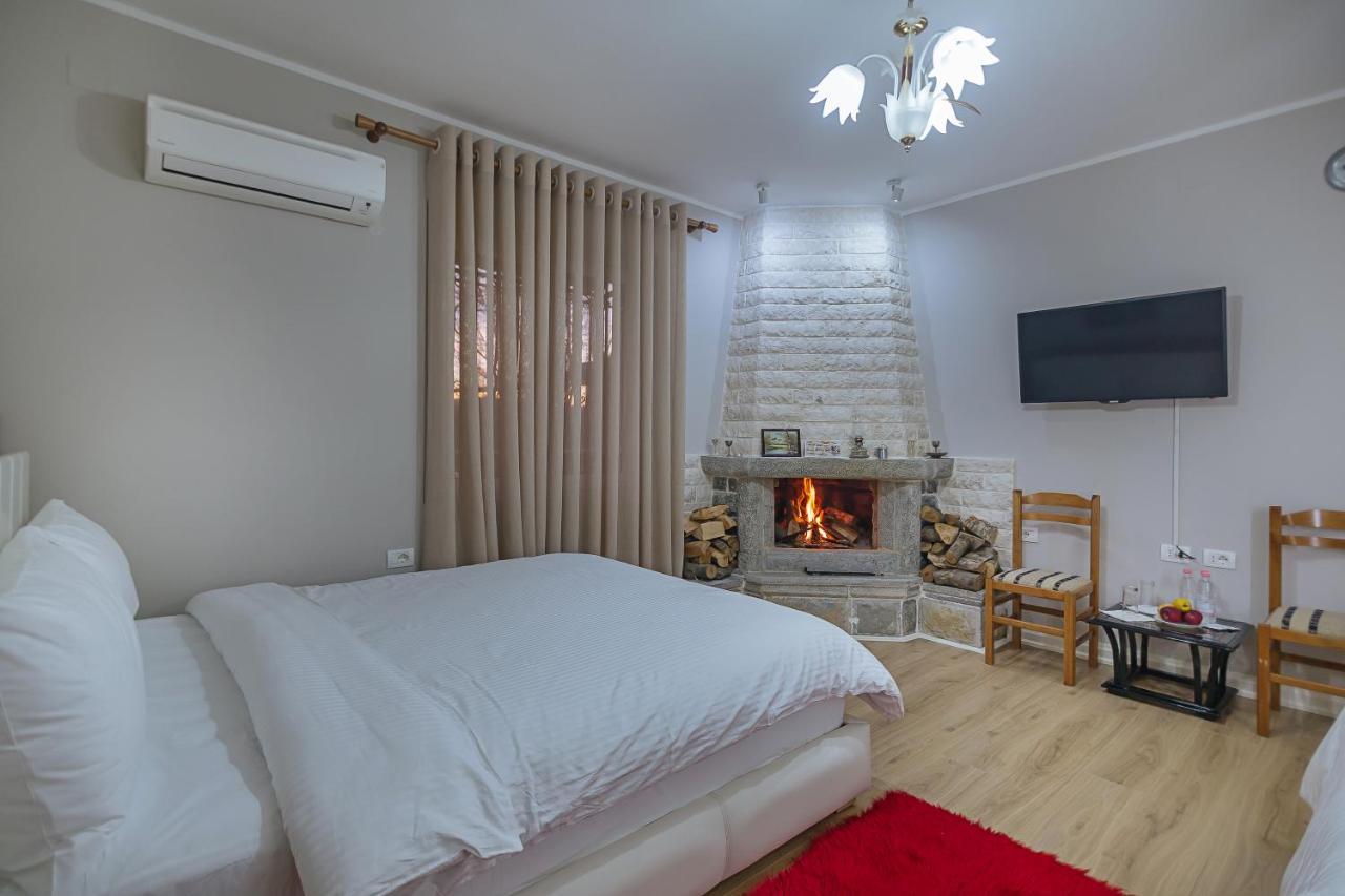 Vila 1 Korce Extérieur photo