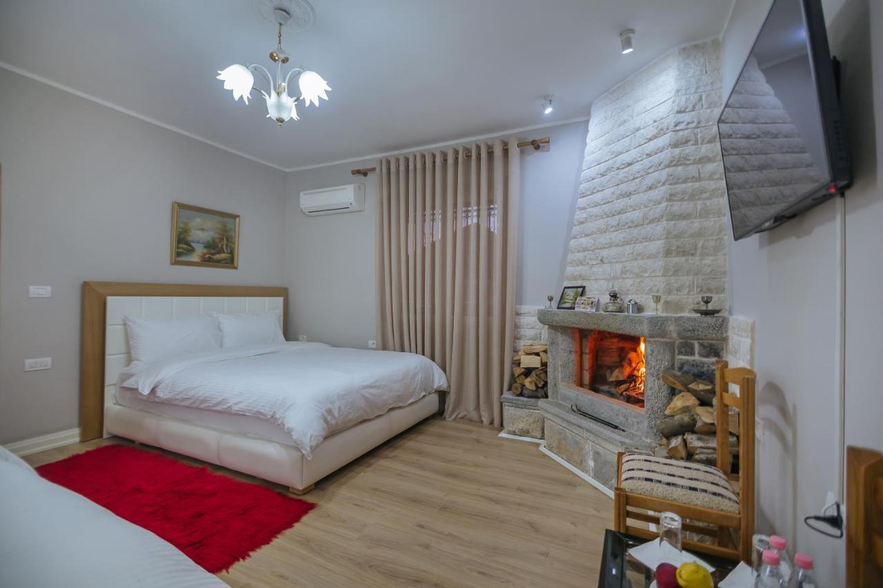 Vila 1 Korce Extérieur photo