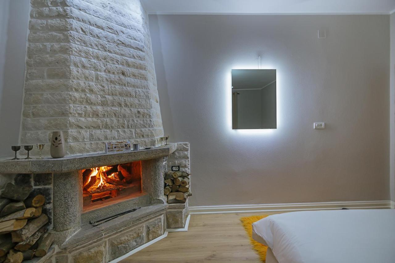 Vila 1 Korce Extérieur photo