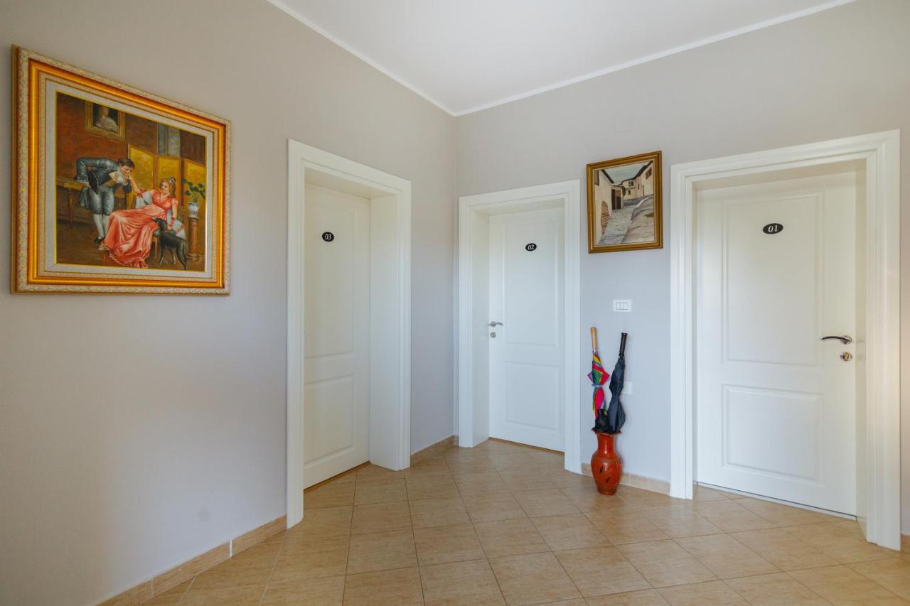 Vila 1 Korce Extérieur photo