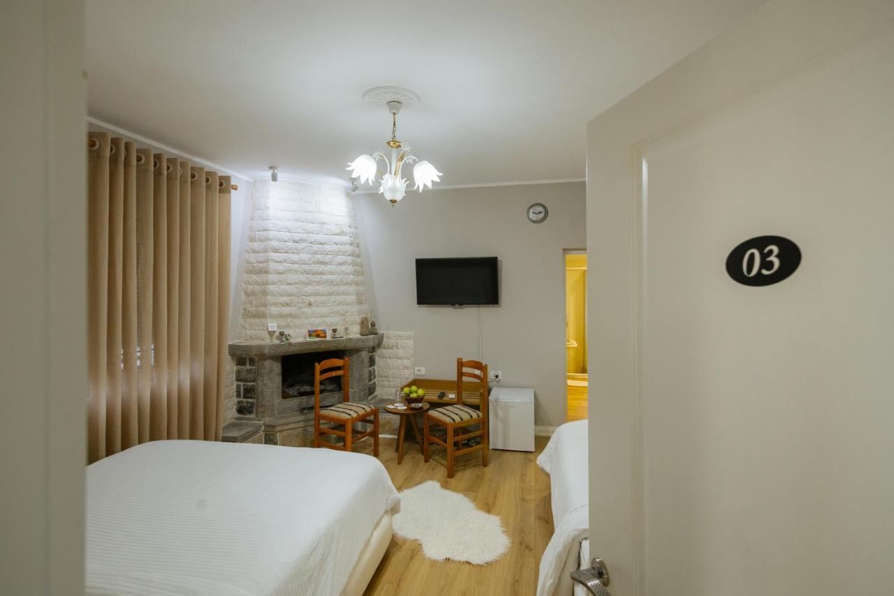 Vila 1 Korce Extérieur photo
